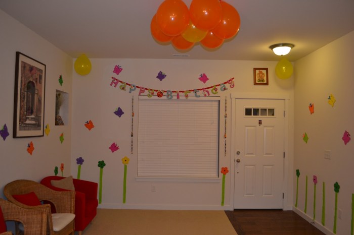 How to decorate room for birthday surprise