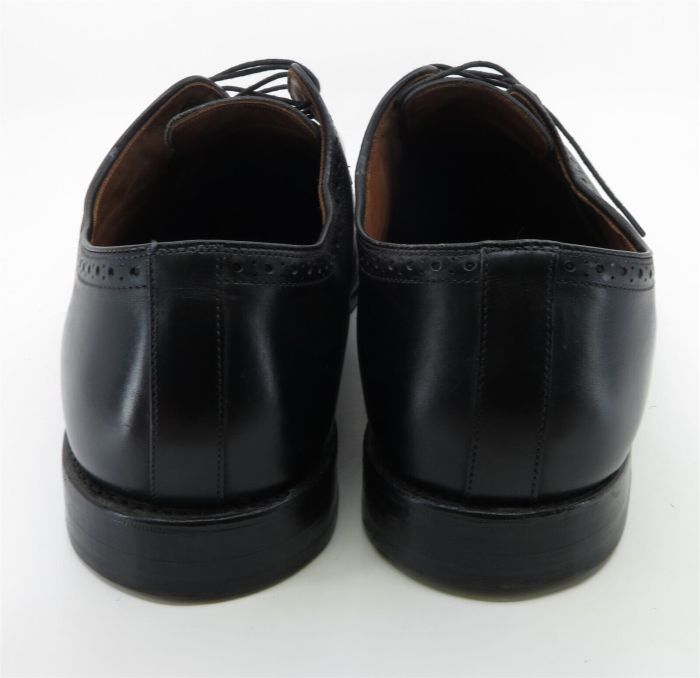 Oxford shoe webstaurantstore