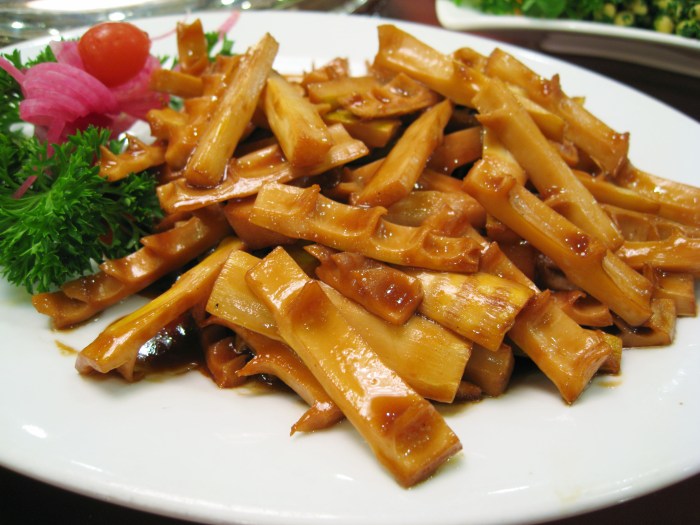 How to cook dried bamboo shoots chinese style